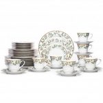 Noritake Holly and Berry Gold 40-Piece Set-Service for 8