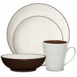 Noritake Colorwave Chocolate 4-Piece Bloom Coupe Place Setting