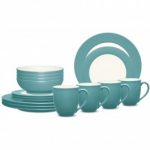 Noritake Colorwave Turquoise Rim 16 Piece Service for Four