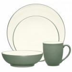 Noritake Colorwave Green 4-Piece Coupe Place Setting