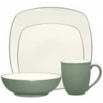 Noritake Colorwave Green 4-Piece Square Place Setting