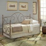 Traditional Aged Iron Daybed – Cambry