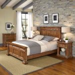 Vintage Natural Queen Bed, Nightstands and Chest – Americana