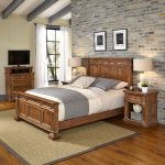 Vintage Queen Bed, Two Night Stands, and Media Chest – Americana