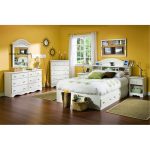 White Wash 4-Piece Bedroom Set (Full Size) – Summer Breeze
